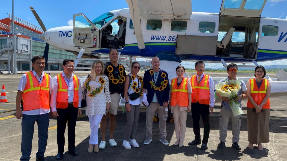 US millionaires take seaplane trip to Quang Ninh